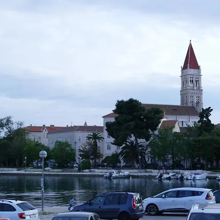 Apartman Seafront Ana *