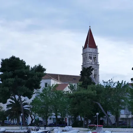 Seafront Ana * Traù