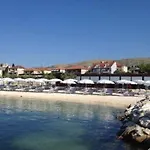 Apartman Seafront Ana *